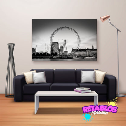 C12 LONDON EYE BW