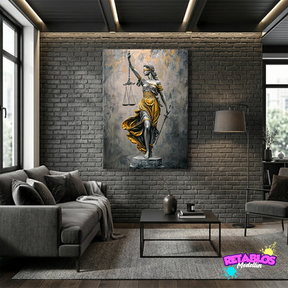 LU08 LADY JUSTICE